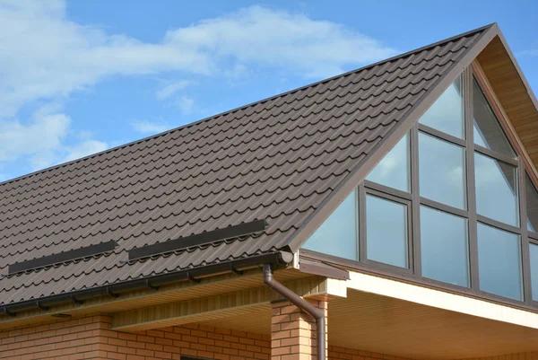 Common Roofing Issues That Lead to Replacement in Pelham