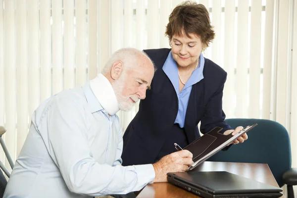The Benefits of Hiring a Personal Injury Lawyer for Your Claim