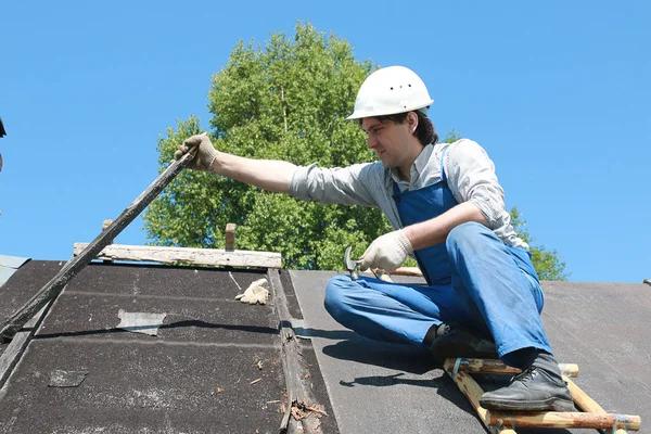 Top Roofing Contractor Near Me for Fast and Professional Service