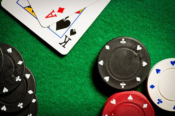 Explore Popular Card Game Choices through an online casino Singapore Site for Players