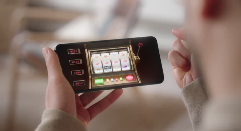 Looking Into Platform Services Through Top Online Casinos